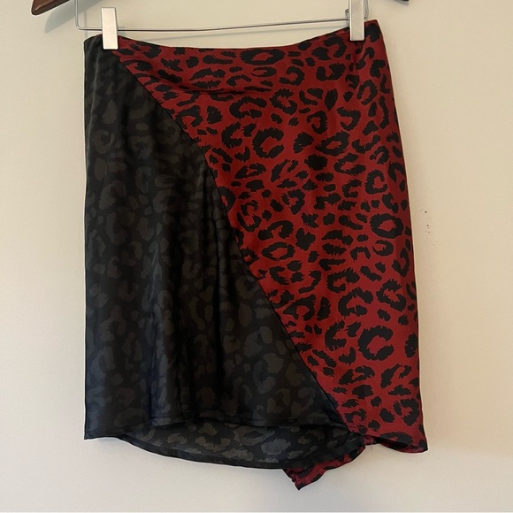 Buddy Love Hope Color Block mini skirt- merlot cat color small - Picture 3 of 5